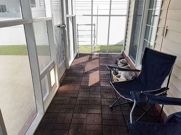 Sun patio florida room