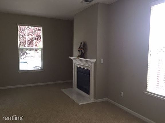 3rd image of 1919 Bright Willow Cir