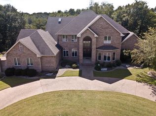 5355 Richland Woods Dr, Alton, IL 62002