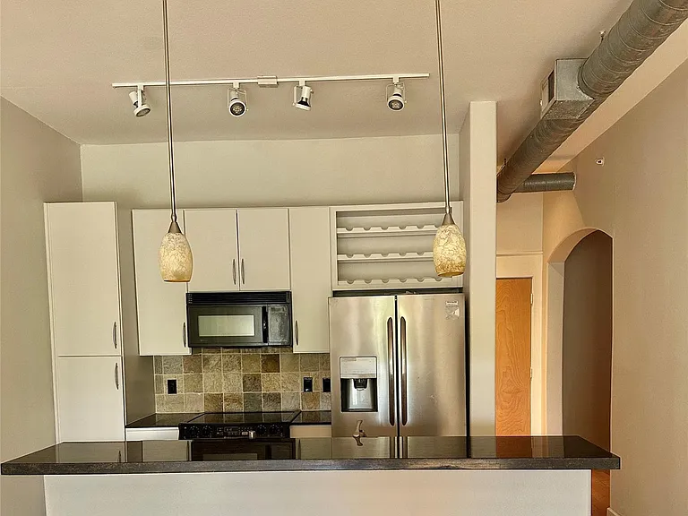 1901 Post Oak Blvd #3215 — Photo 12