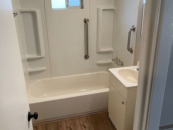 5th image of 905 Lapham Dr Unit A