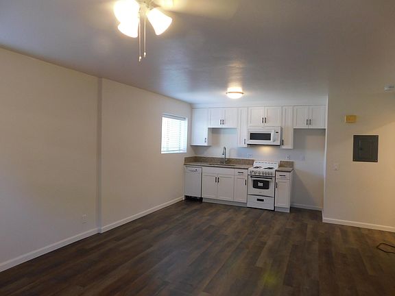 5th image of 4051 38th St APT 5