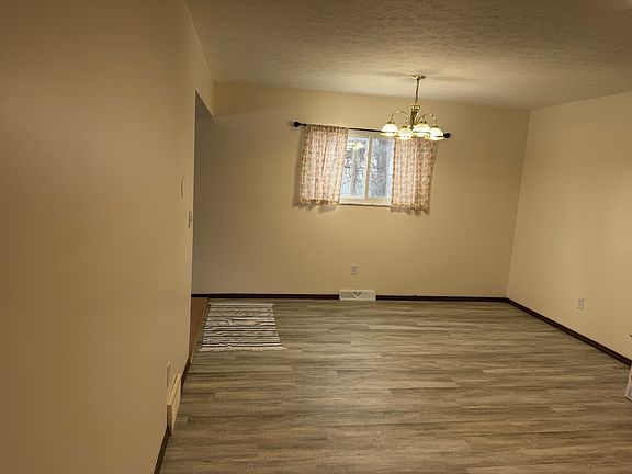 3rd image of 4132 Lincoln Ave
