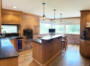 656 Dedham St #1, Wrentham, MA 02093