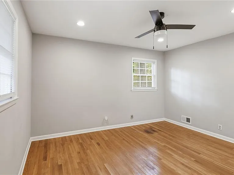 4411 Langdon Dr — Photo 14