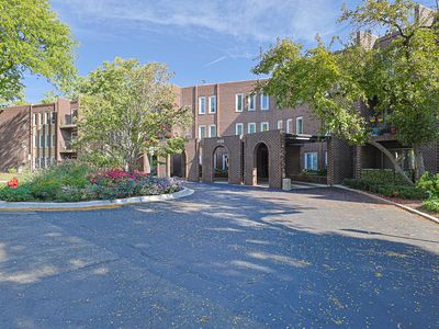 1430 Sandstone Dr APT 202, Wheeling, IL, 60090