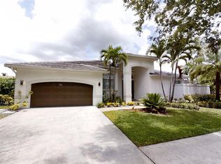 3050 Lakewood Dr, Fort Lauderdale, FL 33332