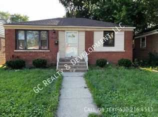 9906 S Clyde Ave, Chicago, IL 60617