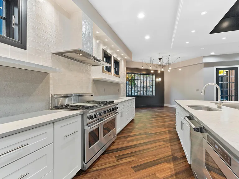 2620 Boston Post Rd #3 — Photo 9