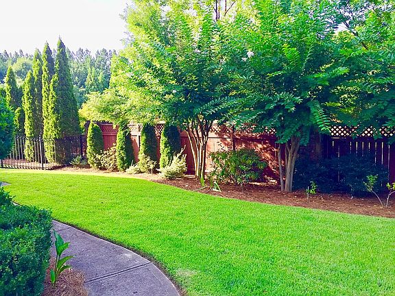 5th image of 1469 Legrand Cir