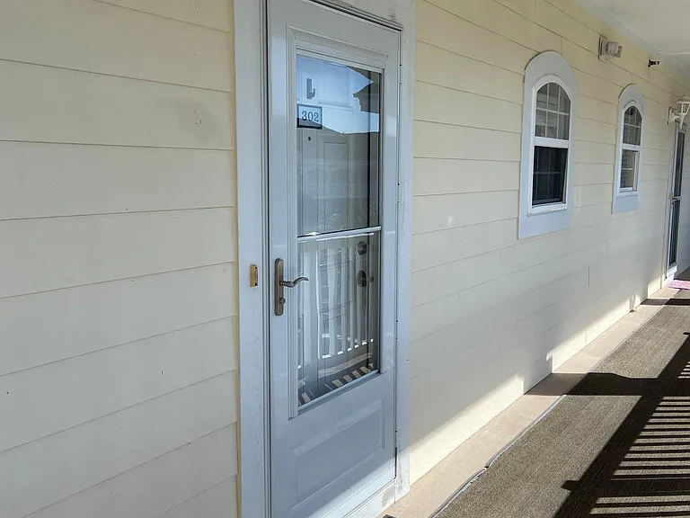 4139 Hibiscus Dr #302 — Photo 15