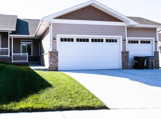 8125 Pine Lake Rd, Lincoln, NE 68516