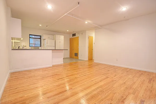 Rented by KNP Realty LLC | media 1