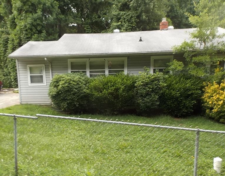 1st image of 709 N Avon St