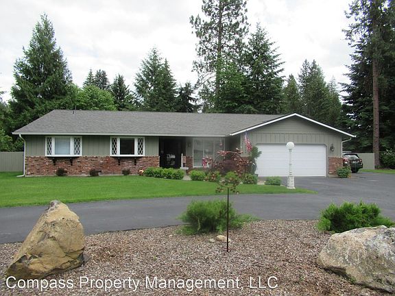 2nd image of 9934 N Circle Dr