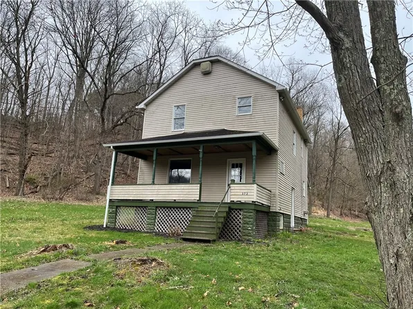 372 Ice Pond Rd, Leechburg, PA 15656