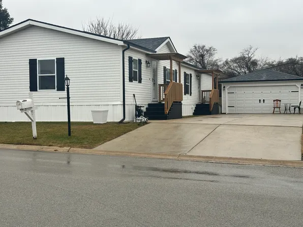 10733 W Gateway Dr, Frankfort, IL 60423