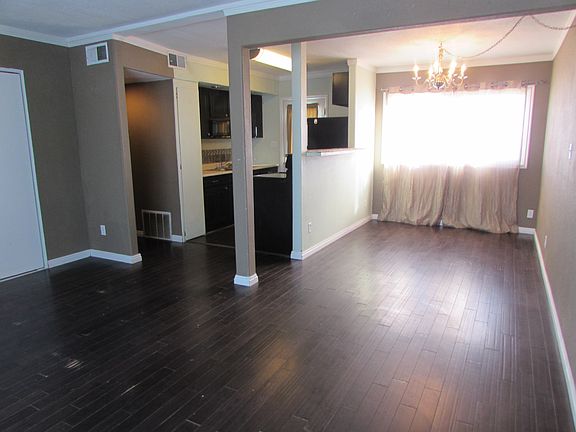 3rd image of 3280 Roosevelt Way APT A