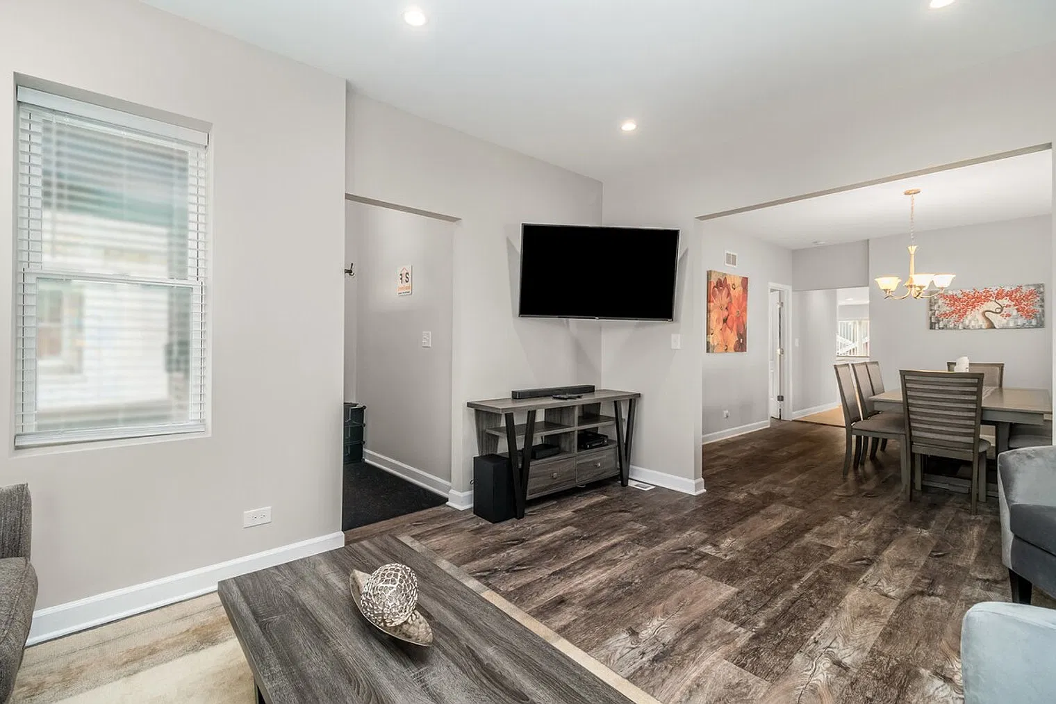 5 bed, 2.0 bath, $14,536 — Photo 3