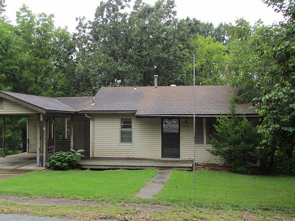 3rd image of 309 S Longview St