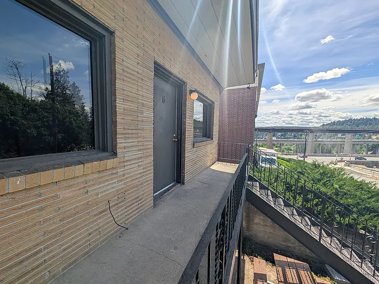 511 S Coeur D Alene St #6 — Photo 2