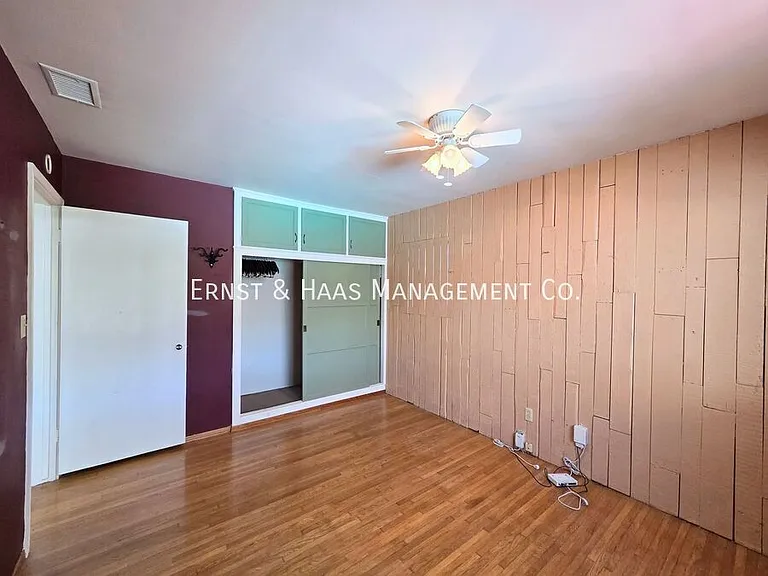 2080 Senasac Ave — Photo 18
