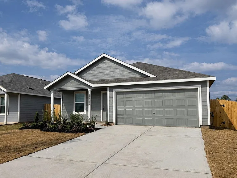 15679 Plum Brook Dr — Photo 11
