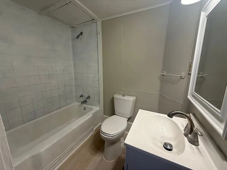 104 Parkview St W — Photo 11