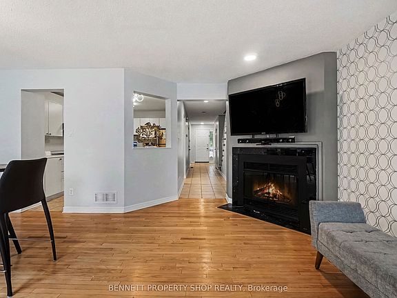 3rd image of 4 Winnegreen Ct