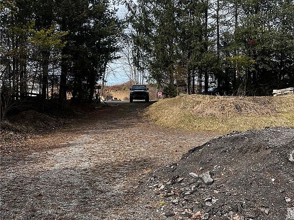5th image of 6589 Hathaway Rd