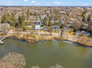 640 Lakeside Dr, Birmingham, MI 48009