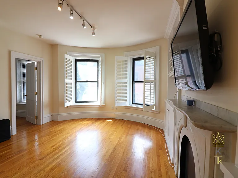 310 Shawmut Ave #2 — Photo 2