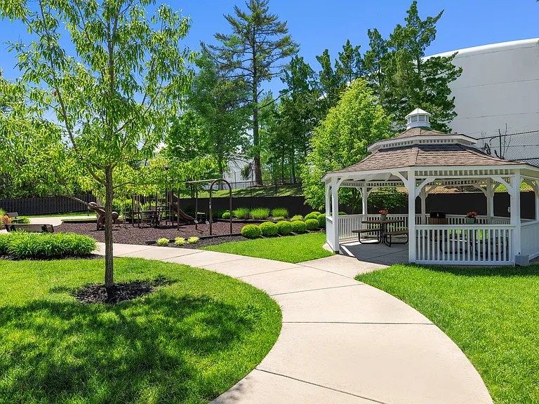 Beautiful Landscaping at Deerfield Apartments