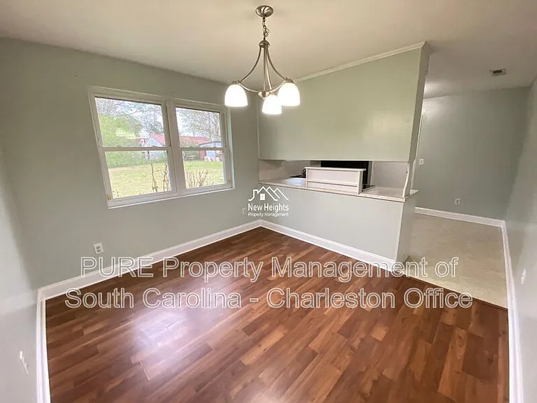 371 Furman Ln — Photo 7