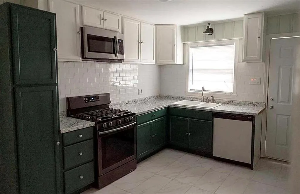 3 bed, 1188 sqft, $1,500 — Photo 4