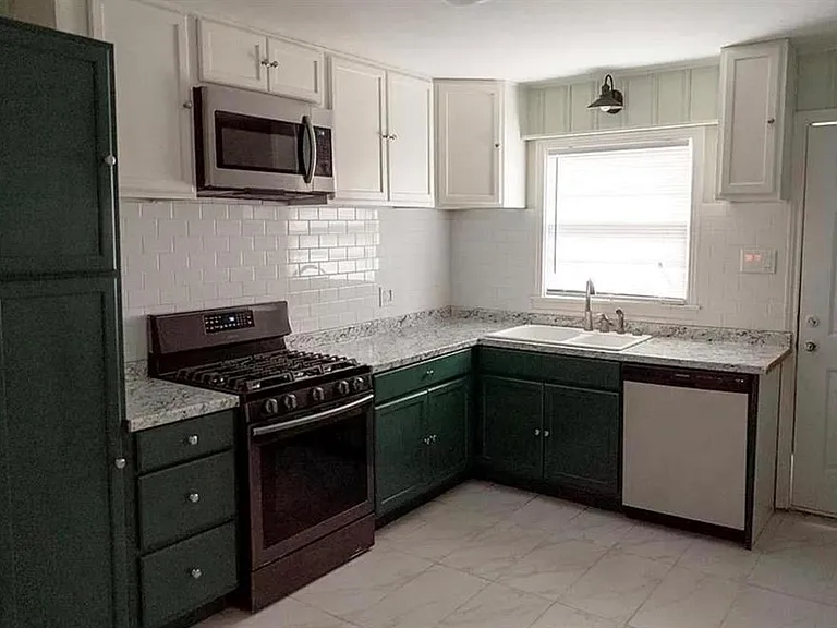 1508 N Highland Ave — Photo 4