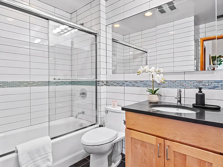 277 Church St #4 — Photo 8