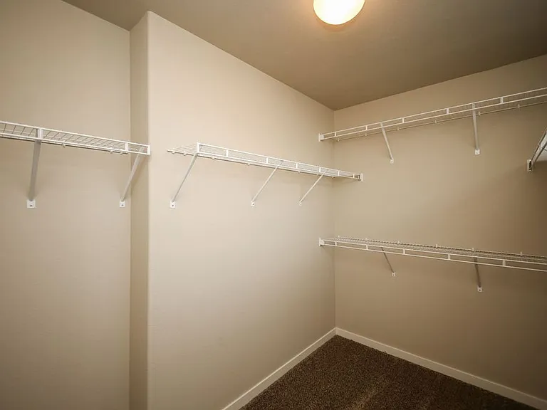 6987 Sumner St — Photo 33