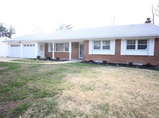 2417 Newton St, Vienna, VA 22181