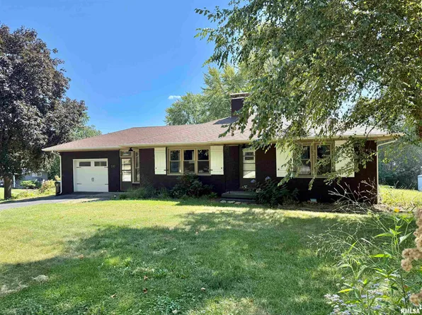 330 N Sycamore Ter, Canton, IL 61520