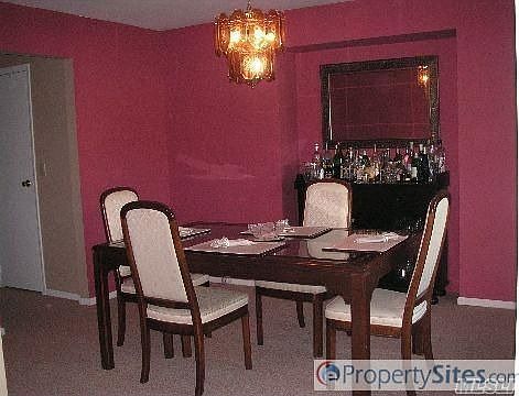 5th image of 40 Winding Ln