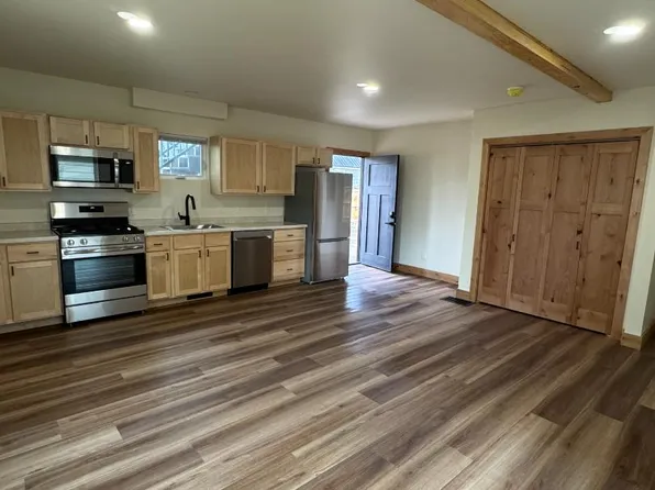 206 W Main Ave Unit 4, Saratoga, WY 82331