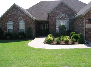 4695 N Stonewall Xing, Fayetteville, AR 72764