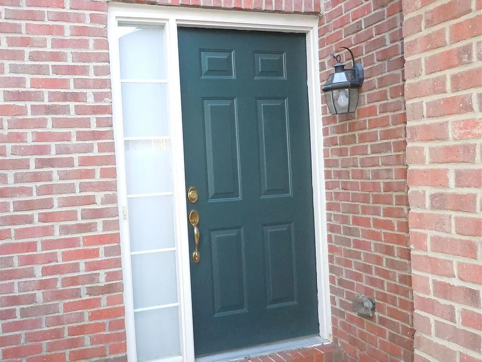 Private Front Entrance