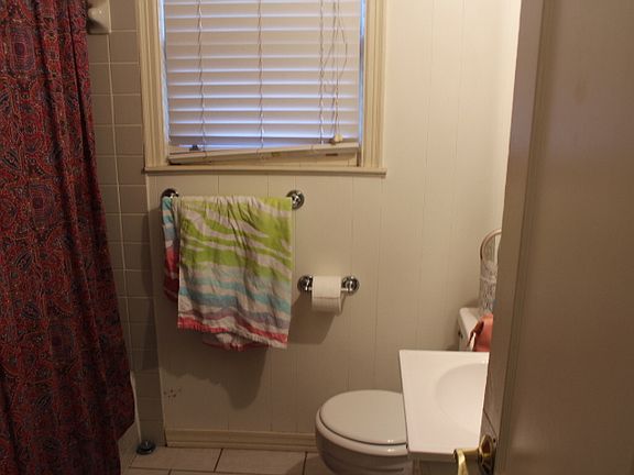 4th image of 2504 32nd St