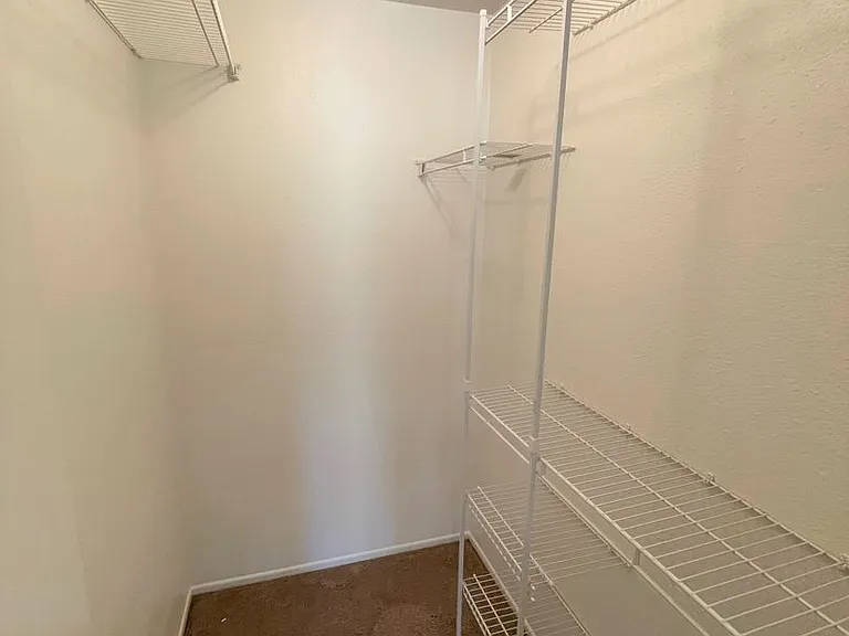 1206 Llama Ct — Photo 20