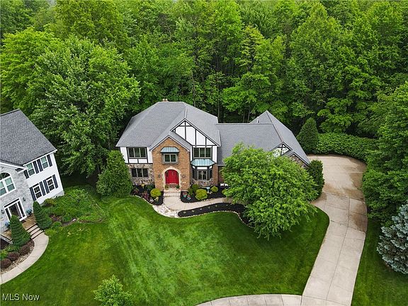 3rd image of 868 Bentley Place Blvd