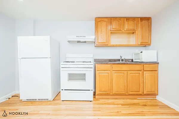 Rented by Nooklyn NYC LLC | media 20