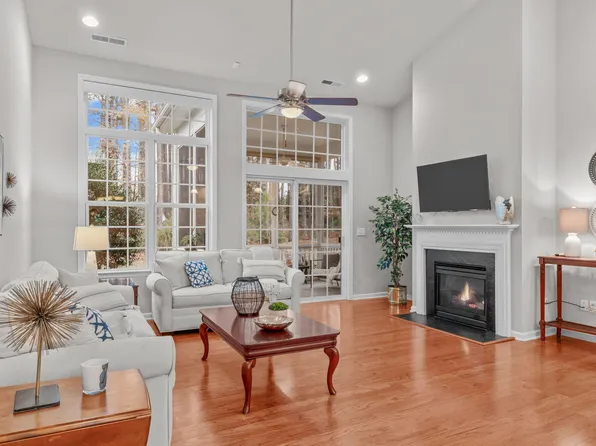 507 Sealine Dr, Cary, NC 27519