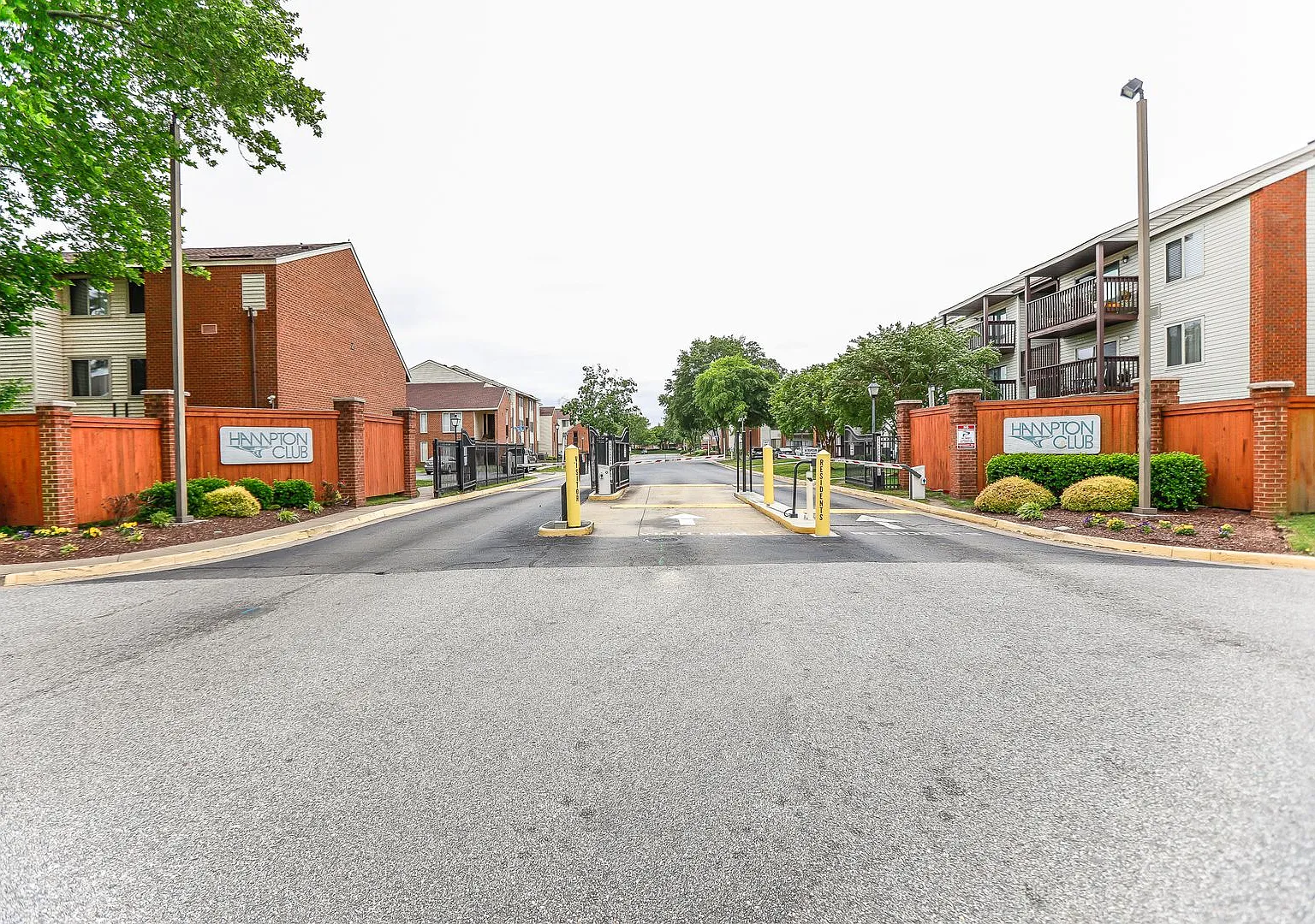 "Low Maintenance Living" In Prime Hampton Roads Area — Photo 4